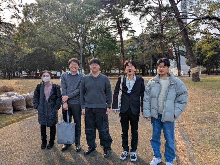 AROB-ISBC 2025 でB4掛川萌さん、M1田山佳宗さん、M1長瀬駿介さん、M2阿部壮真さん、M2藤原広希さんが口頭発表をしました。